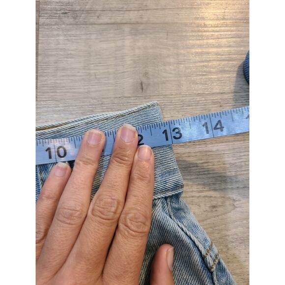 Concepts and designs size 7 juniors vintage 90s high waisted denim shorts - Picture 7 of 9